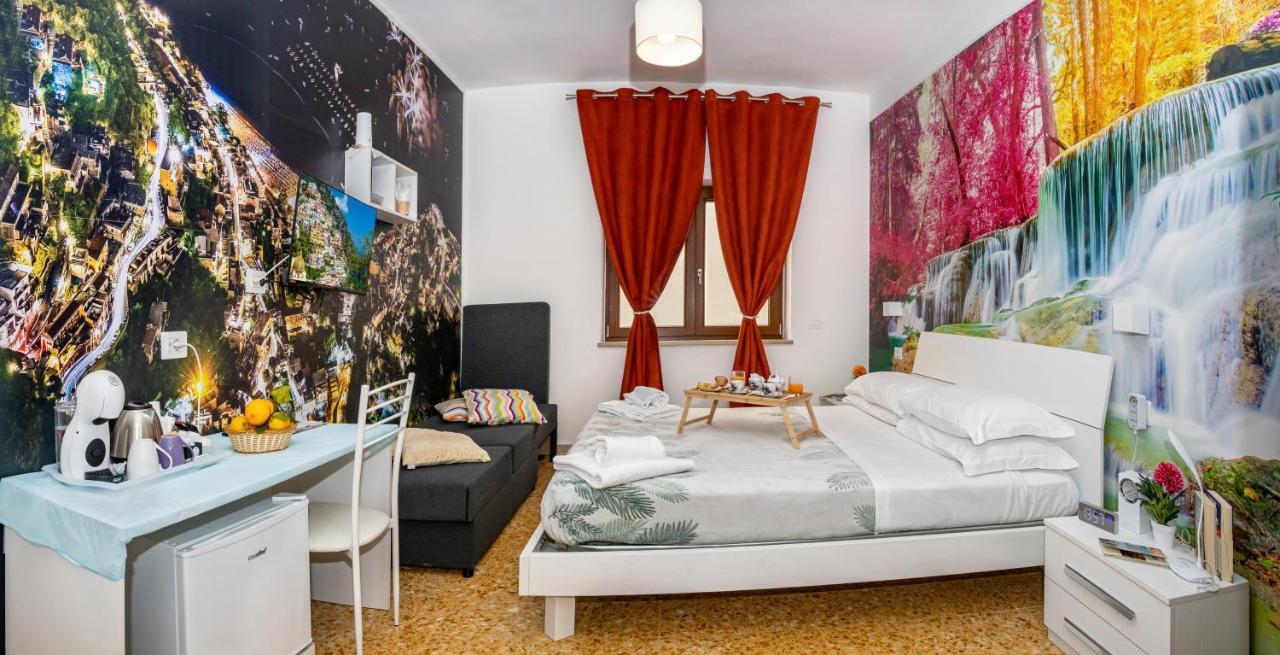 Lovely In Center Of Apartament *